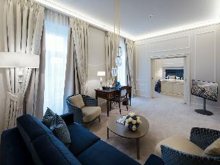 Excelsior Hotel Ernst