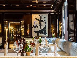 Excelsior Hotel Ernst
