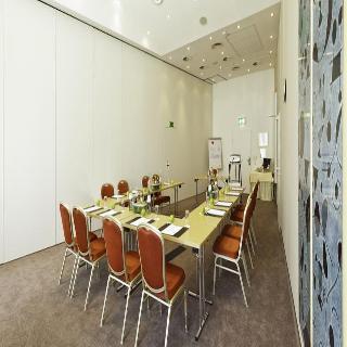 Гостиница Holiday Inn Stuttgart