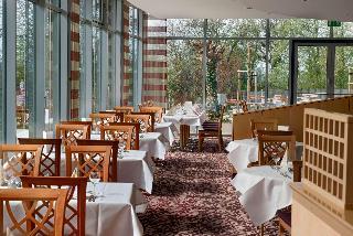 Гостиница Ramada by Wyndham Dresden