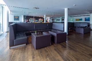 Гостиница Ramada by Wyndham Dresden