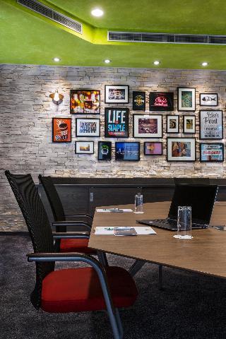 - ibis Styles Stuttgart