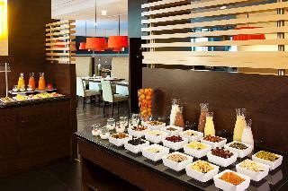 Hotel NH Collection Berlin Mitte am Checkpoint Charlie