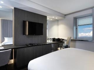Гостиница Sofitel Athens Airport