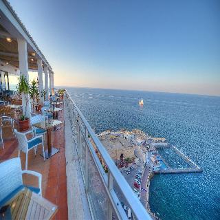 Гостиница The Preluna Hotel