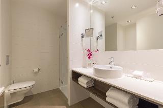 Гостиница Leonardo Royal hotel Den Haag Promenade