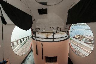Гостиница Botel