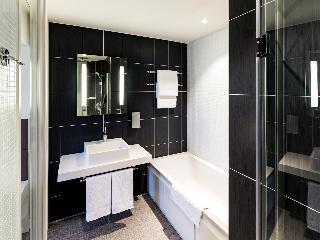 Гостиница Novotel Suites Den Haag City Centre