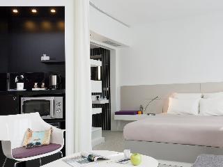 Гостиница Novotel Suites Den Haag City Centre