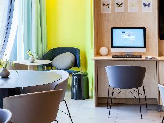 Гостиница Novotel Suites Den Haag City Centre