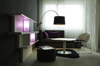 Гостиница Novotel Suites Den Haag City Centre