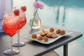 Гостиница NH Firenze