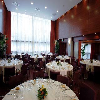 Гостиница NH Firenze