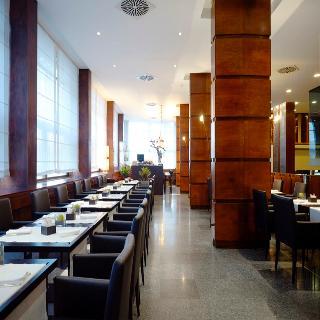 Гостиница NH Firenze