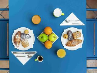 Гостиница Ibis Styles Napoli Garibaldi