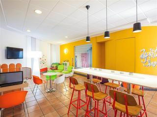 Гостиница Ibis Styles Napoli Garibaldi