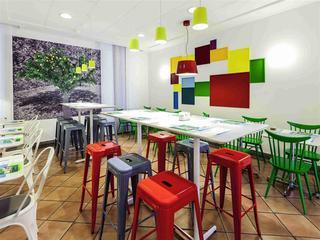 Гостиница Ibis Styles Napoli Garibaldi