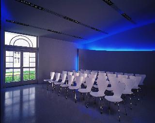 Гостиница Unahotels Vittoria Firenze