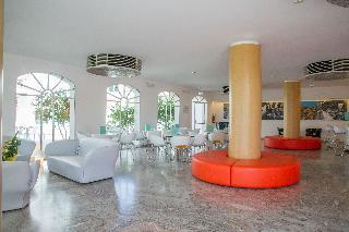 Гостиница iH Hotels Agrigento Kaos Resort
