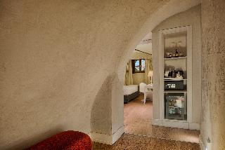 Hotel NH Collection Firenze Porta Rossa