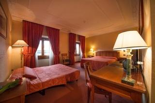 Гостиница Strozzi Palace Hotel