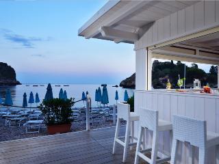 Гостиница La Plage Resort