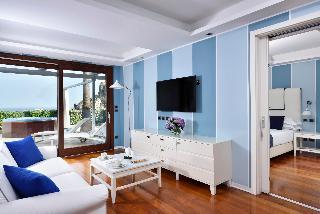 Гостиница La Plage Resort