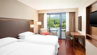 Гостиница Sheraton Lake Como
