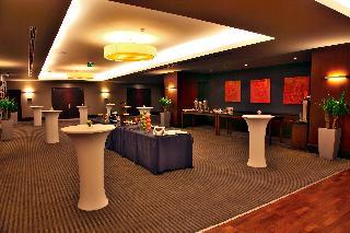 Sofa Hotel Autograph Collection