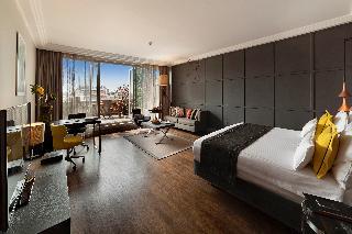 Sofa Hotel Autograph Collection