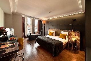 Sofa Hotel Autograph Collection