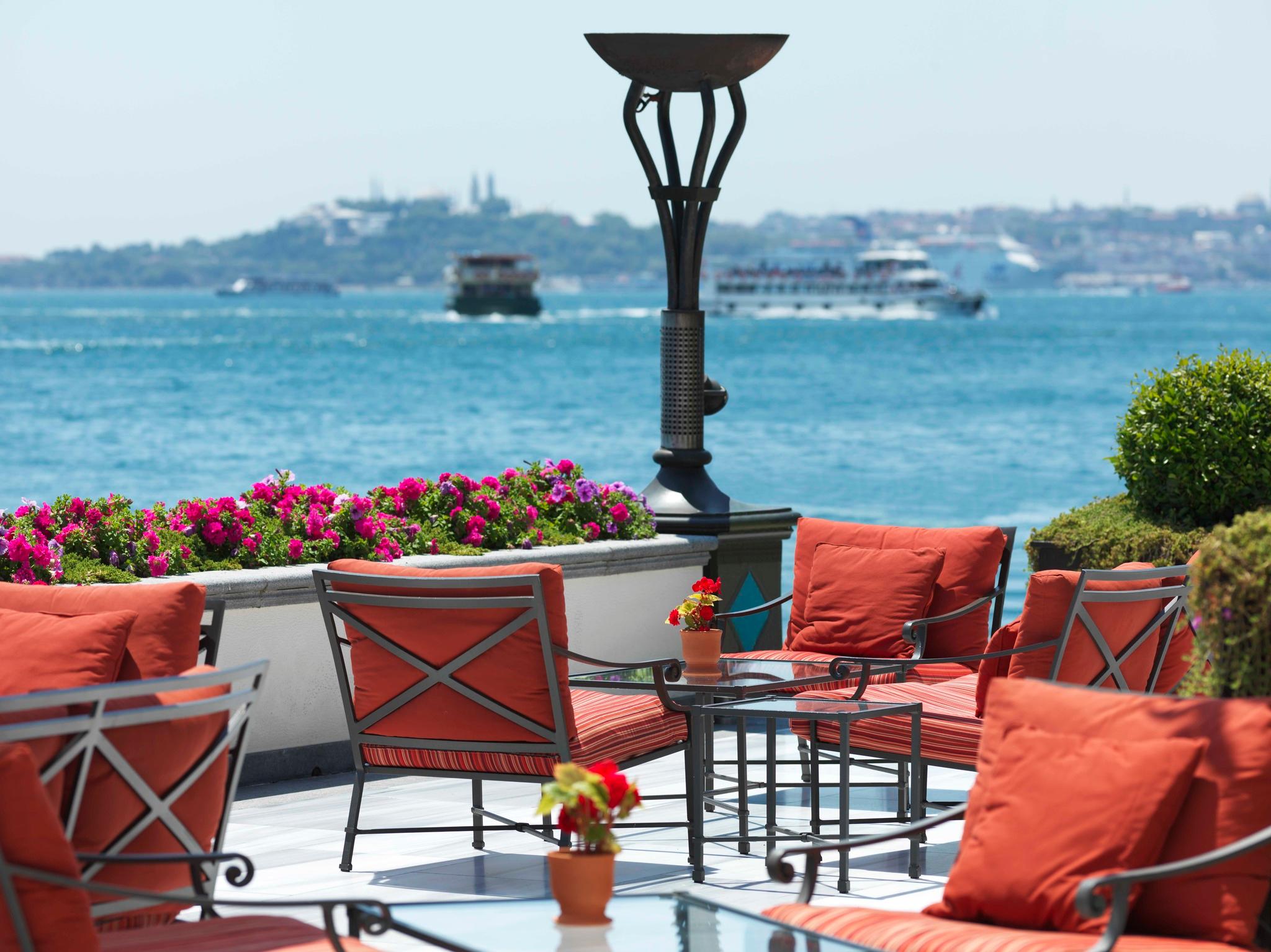 Four seasons bosphorus. Four Seasons Bosphorus Стамбул. Four Seasons Hotel Istanbul at the Bosphorus 5*. Отель 4 Seasons Стамбул. Four Seasons Hotel Стамбул Босфор.