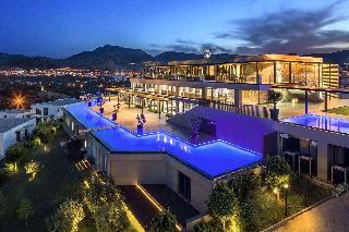 Hotel Ramada Resort by Wyndham Bodrum