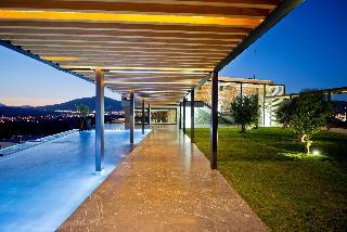 Hotel Ramada Resort by Wyndham Bodrum