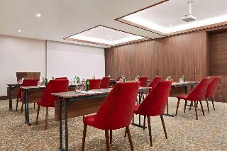 Гостиница Ramada by Wyndham Beylikduzu
