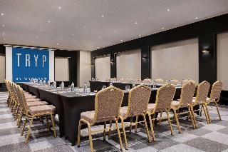 Гостиница Tryp By Wyndham Istanbul Sancaktepe
