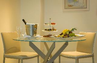 Гостиница St Raphael Resort