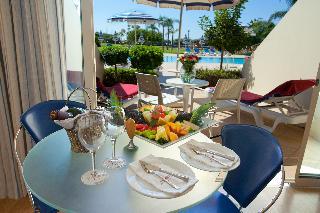 Гостиница St Raphael Resort