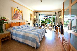 Гостиница St Raphael Resort