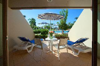Гостиница St Raphael Resort