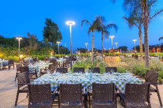 Гостиница St Raphael Resort