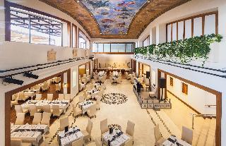 Гостиница St Raphael Resort