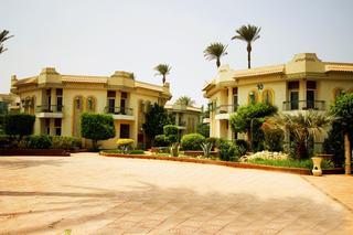 Hotel Cataract Pyramids Resort