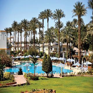 Hotel Cataract Pyramids Resort