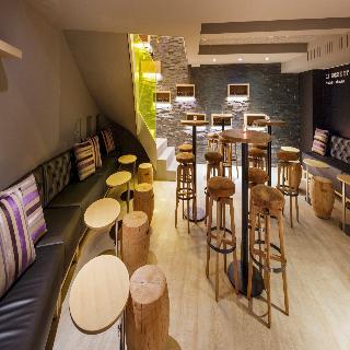 Гостиница Swiss Wine Hotel & Bar By Fassbind