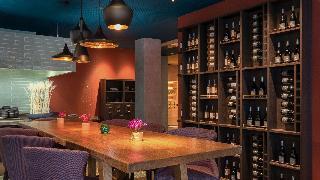 Гостиница Four Points By Sheraton Sihlcity