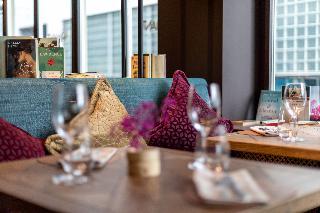 Гостиница Four Points By Sheraton Sihlcity