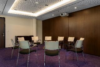 Гостиница Four Points By Sheraton Sihlcity