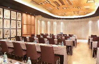 Hotel Claris and Spa