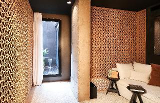 Hotel Claris and Spa